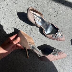 Badgley Mischa Women's 9 Heels Nude Satin Pump With Crystal Ornamentation